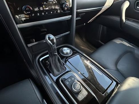 Used 2023 INFINITI QX80 Premium Select w/ All-Season Package image 14