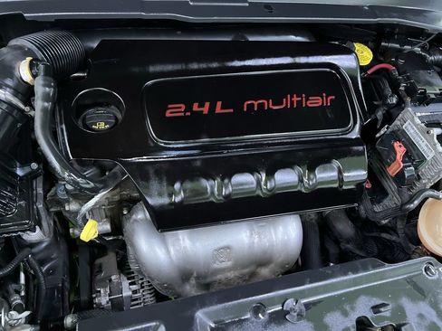 Used 2018 Jeep Compass Limited w/ Safe & Security Group AWD/4WD image 15