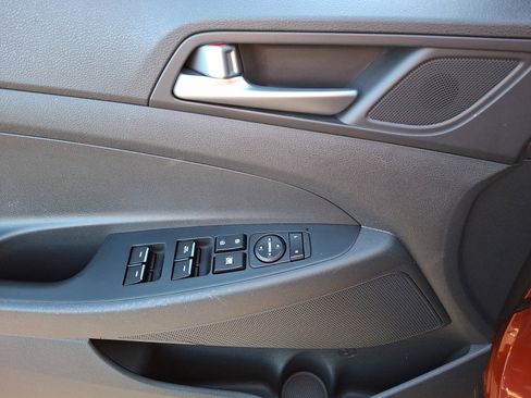 Used 2016 Hyundai Tucson Sport image 12