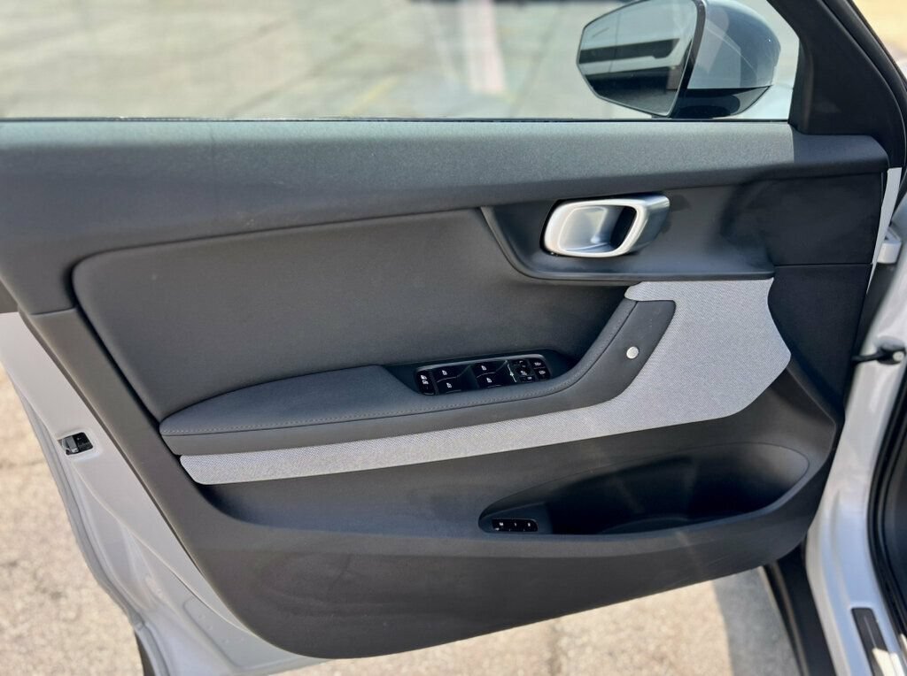 Used 2023 Polestar Polestar 2 w/ Pilot Pack FWD image 11