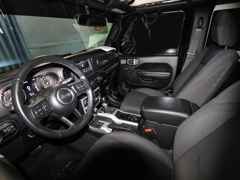 Used 2021 Jeep Wrangler Sport S image 2
