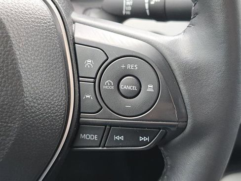 Certified 2025 Toyota Corolla SE image 17