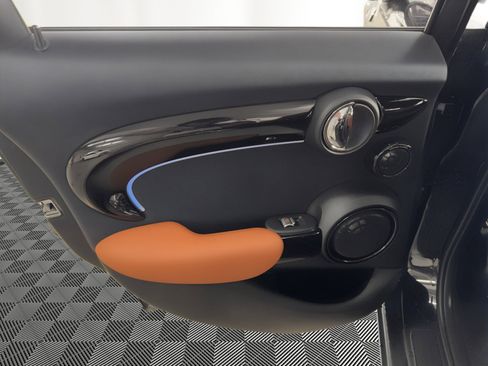 Used 2023 MINI Cooper S image 17