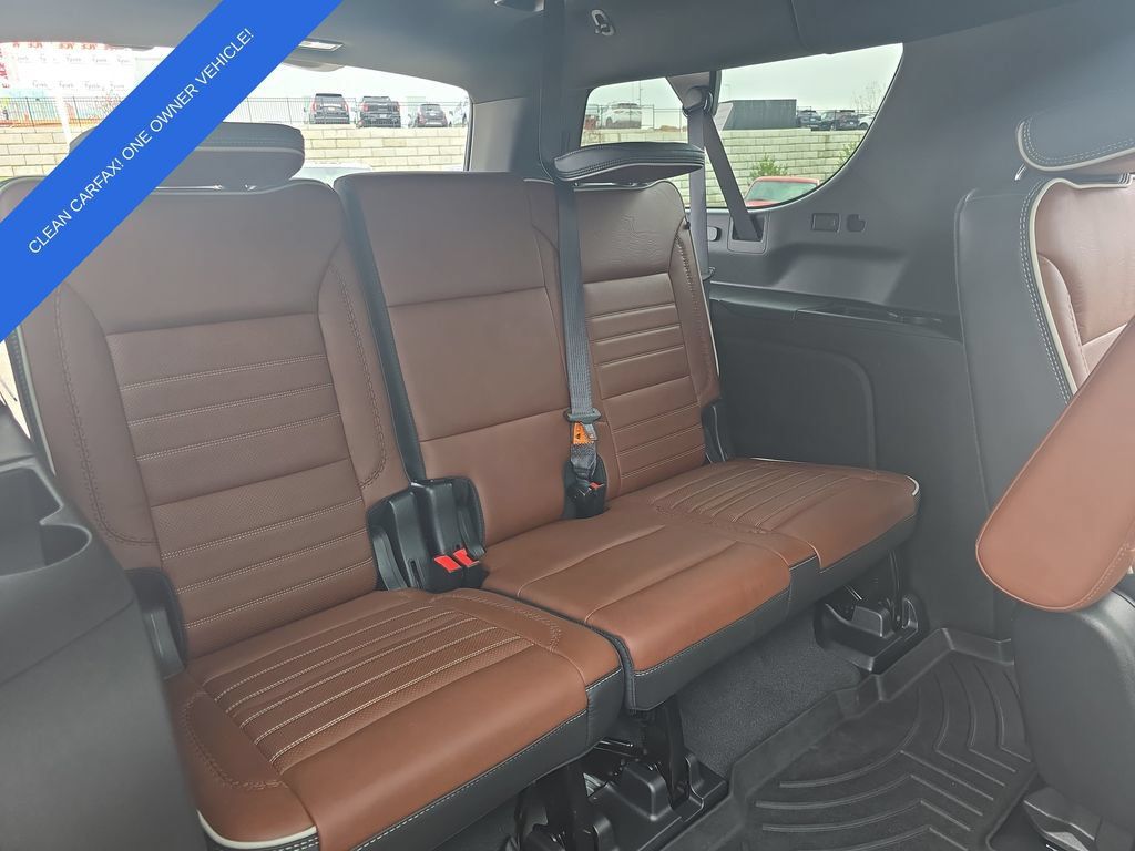 Certified 2023 GMC Yukon XL Denali Ultimate AWD/4WD image 12