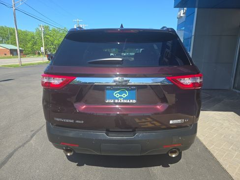 Used 2021 Chevrolet Traverse LT AWD/4WD image 9