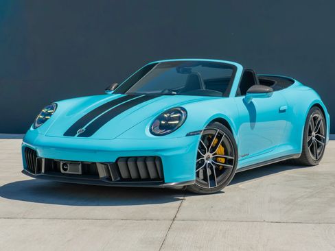 Used 2025 Porsche 911 Carrera 4 GTS AWD/4WD image 4