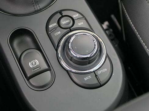 Used 2023 MINI Cooper SE image 23