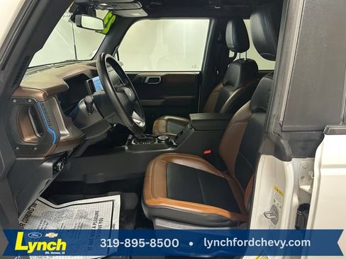 Used 2023 Ford Bronco Outer Banks AWD/4WD image 6