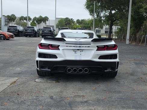 Used 2023 Chevrolet Corvette Z06 image 6