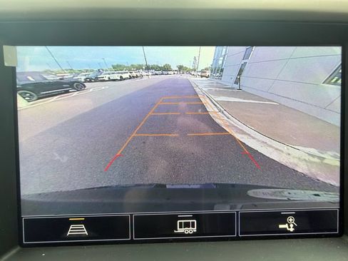 Used 2023 GMC Acadia Denali w/ Trailering Package AWD/4WD image 17