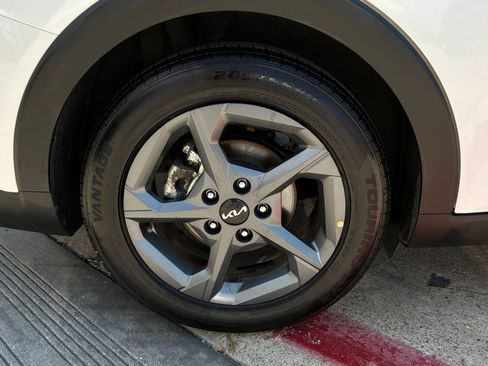 Used 2025 Kia K4 FWD image 9