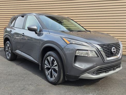 Used 2022 Nissan Rogue SV image 8