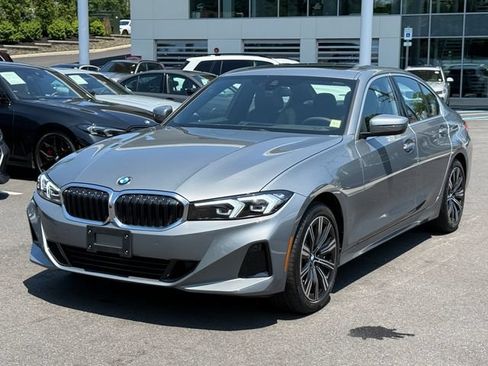 Certified 2026 BMW 330i xDrive Sedan AWD/4WD image 3