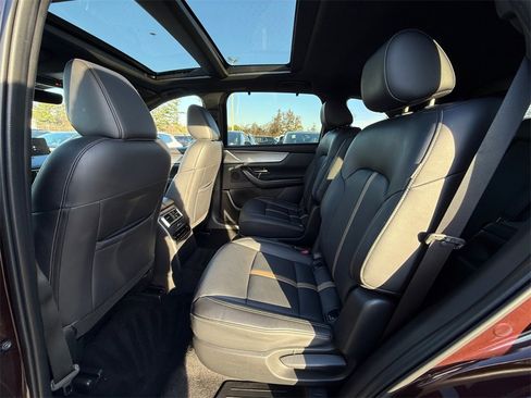 Used 2024 MAZDA CX-90 Plug-In Hybrid w/ Premium Plus image 24