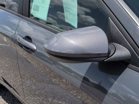 Used 2024 Hyundai Elantra SEL FWD image 12