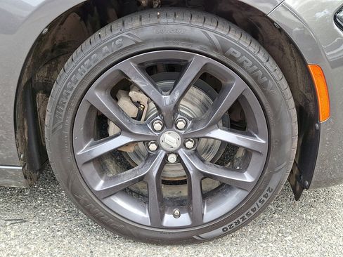 Used 2022 Dodge Charger SXT w/ Blacktop Package RWD image 9