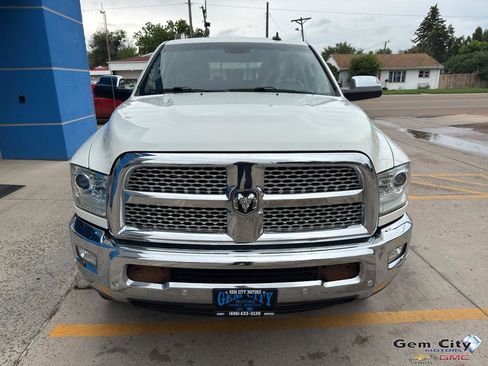 Used 2018 RAM 2500 Laramie image 3