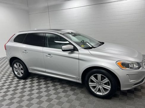 Used 2017 Volvo XC60 T5 Inscription w/ Preferred Option Package AWD/4WD image 4
