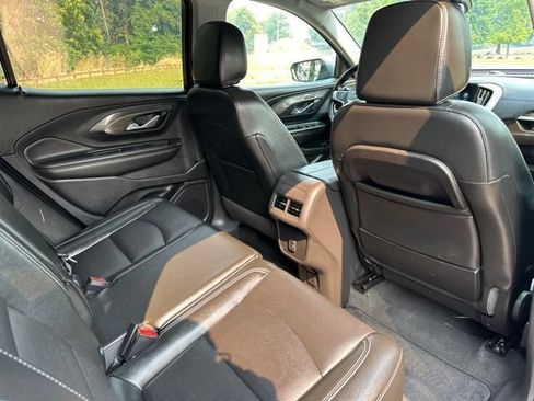 Used 2023 GMC Terrain SLT AWD/4WD image 24