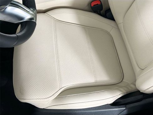 Certified 2026 Mercedes-Benz GLC 300 4MATIC image 21