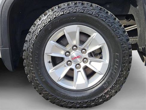 Used 2020 GMC Sierra 1500 SLT w/ SLT Premium Package image 19