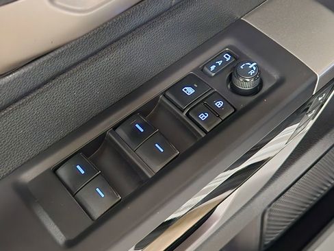 Used 2023 Toyota Tundra Limited image 43