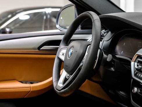 Used 2025 BMW X4 xDrive30i image 18