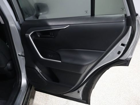 Used 2025 Toyota RAV4 LE image 21