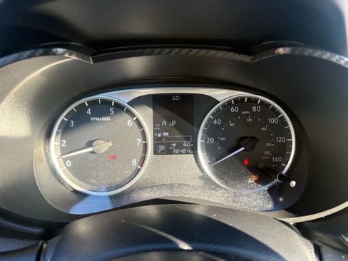 Used 2021 Nissan Versa S image 17