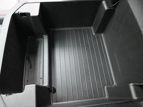 Used 2024 Chevrolet Tahoe RST w/ Luxury Package image 36