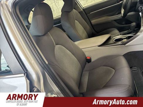 Used 2024 Toyota Camry LE image 33