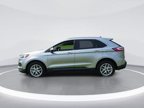 Used 2024 Ford Edge SEL w/ Convenience Package AWD/4WD image 5