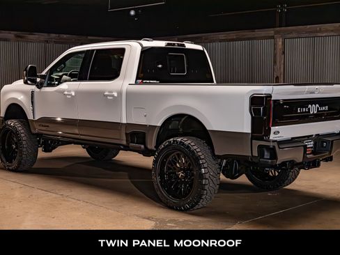 Used 2026 Ford F250 4x4 Crew Cab Super Duty image 7