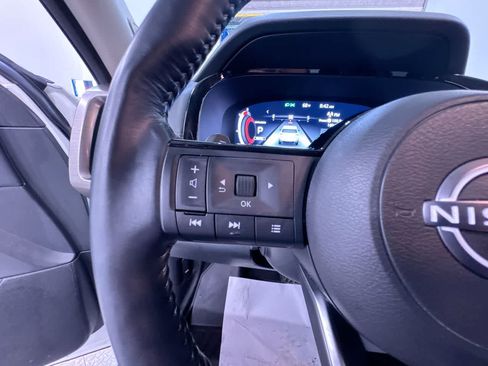 Used 2022 Nissan Pathfinder Platinum w/ Cargo Package AWD/4WD image 20