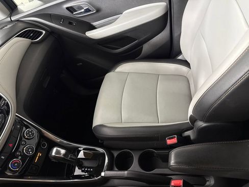 Used 2020 Chevrolet Trax Premier image 17