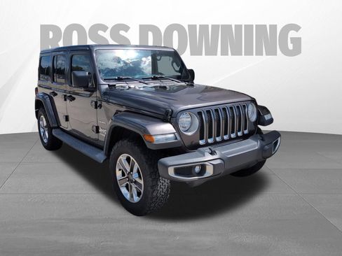 Used 2018 Jeep Wrangler Unlimited Sahara image 2
