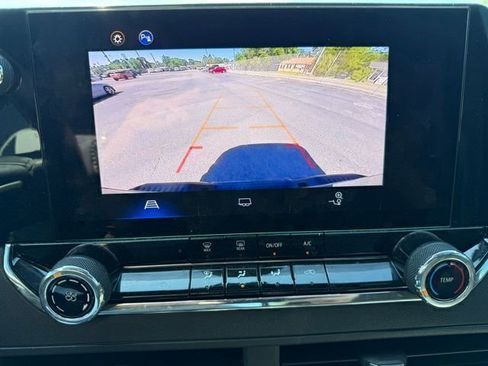 Used 2025 Chevrolet Colorado W/T w/ WT Custom Package AWD/4WD image 16