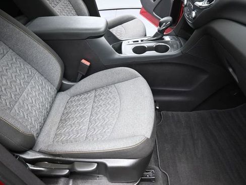 Used 2024 Chevrolet Equinox LT image 26