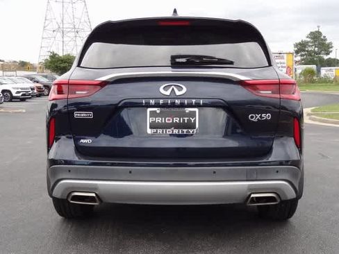 Used 2020 INFINITI QX50 Luxe w/ Navigation Package image 3
