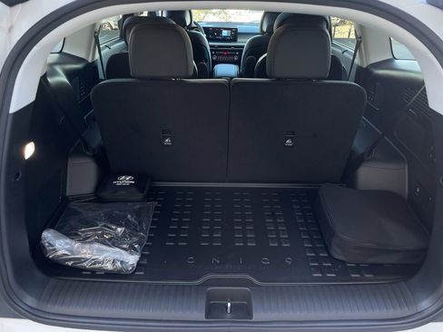 New 2026 Hyundai Ioniq 9 Limited image 38