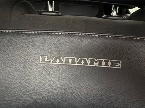 Used 2022 RAM 1500 Laramie AWD/4WD image 11