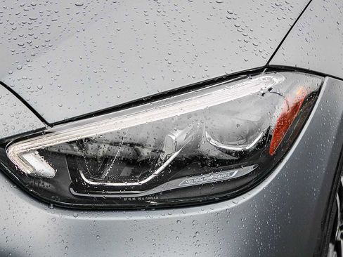 Used 2023 Mercedes-Benz C 300 Sedan image 9