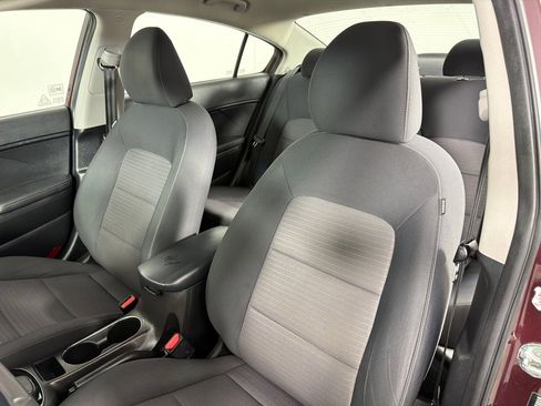 Used 2018 Kia Forte LX w/ LX Popular Package FWD image 12
