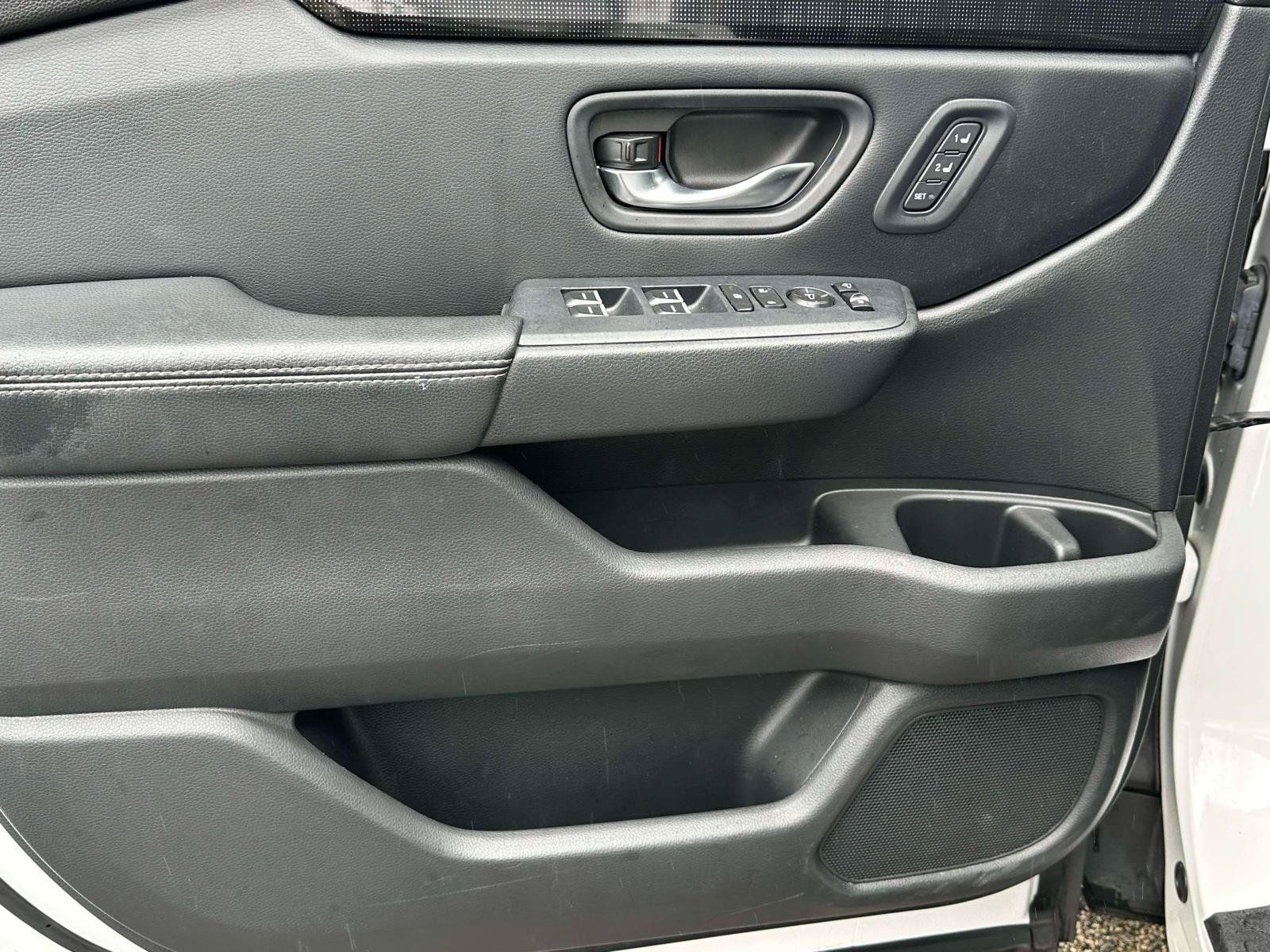 Used 2023 Honda Pilot Elite image 16