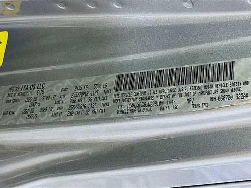 Used 2018 Jeep Wrangler Unlimited Sahara w/ Cold Weather Group image 30