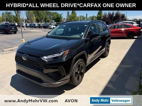 Used 2024 Toyota RAV4 XLE AWD/4WD image 3