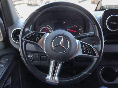 Used 2025 Mercedes-Benz Sprinter 2500 image 24