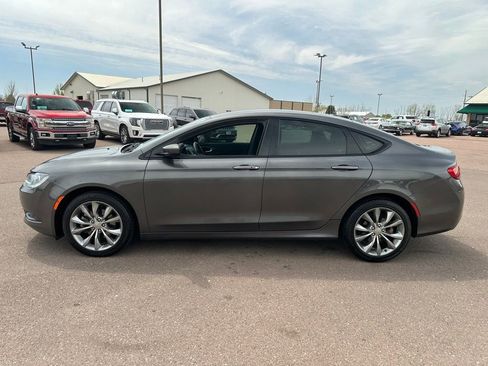 Used 2015 Chrysler 200 S FWD image 35