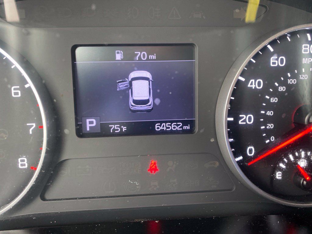 Used 2021 Kia Seltos S AWD/4WD image 2