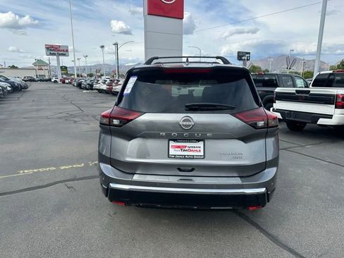 New 2026 Nissan Rogue Platinum w/ Platinum Premium Package AWD/4WD image 9
